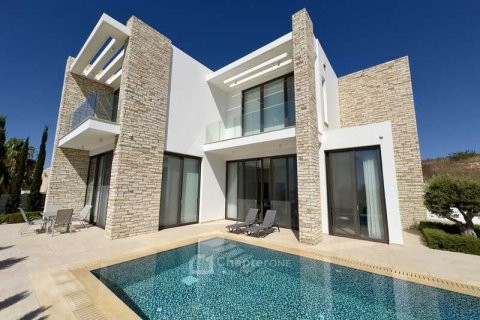 4 bedrooms Villa in Pegeia, Cyprus No. 28903 1