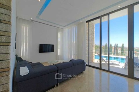 4 bedrooms Villa in Pegeia, Cyprus No. 28903 4