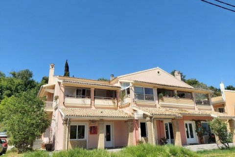 400m² Maisonette in Corfu, Greece No. 55947 3