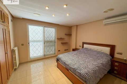 4 dormitorios Apartment en Manises, Spain No. 27655 11