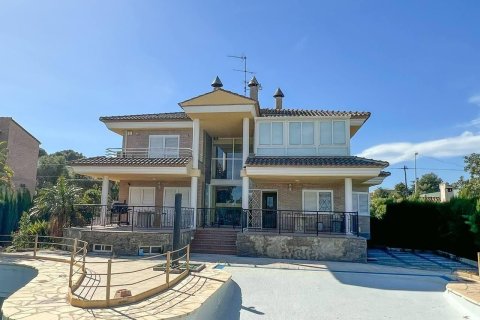 4 chambres Appartement à Manises, Spain No. 27655 1