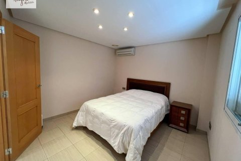 4 dormitorios Apartment en Manises, Spain No. 27655 25