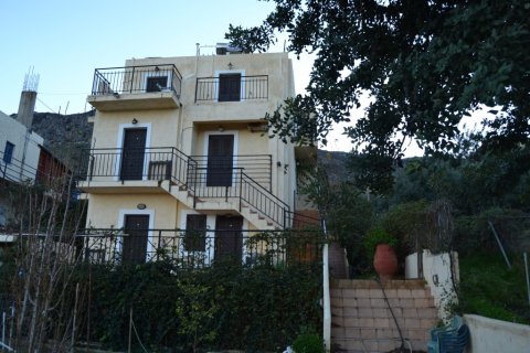 270m² Negocio en Hersonissos, Greece No. 57684 1