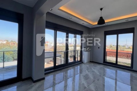 7 rooms Villa in Muratpasa, Turkey No. 12707 2