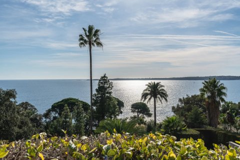 5 dormitorios Apartment en Cannes, France No. 69144 1