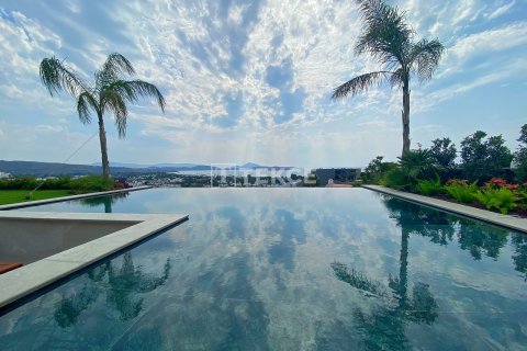 4+1 Villa in Bodrum, Turkey No. 17684 10