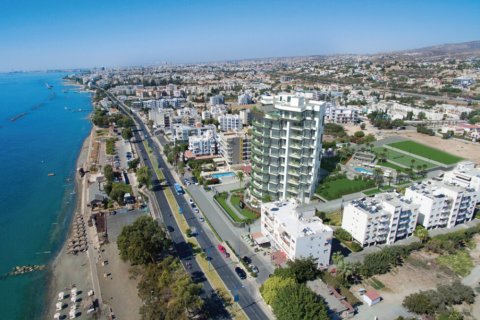 3 dormitorios Apartment en Limassol, Cyprus No. 50767 1