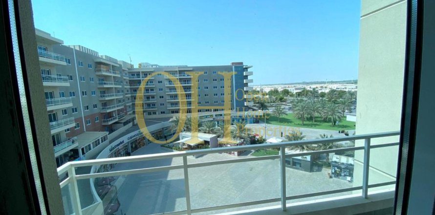 2 dormitorios Apartment en Al Reef, UAE No. 47058