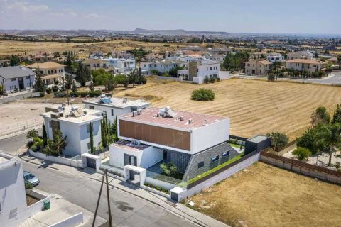 3 bedrooms Villa in Aradippou, Cyprus No. 65497 16