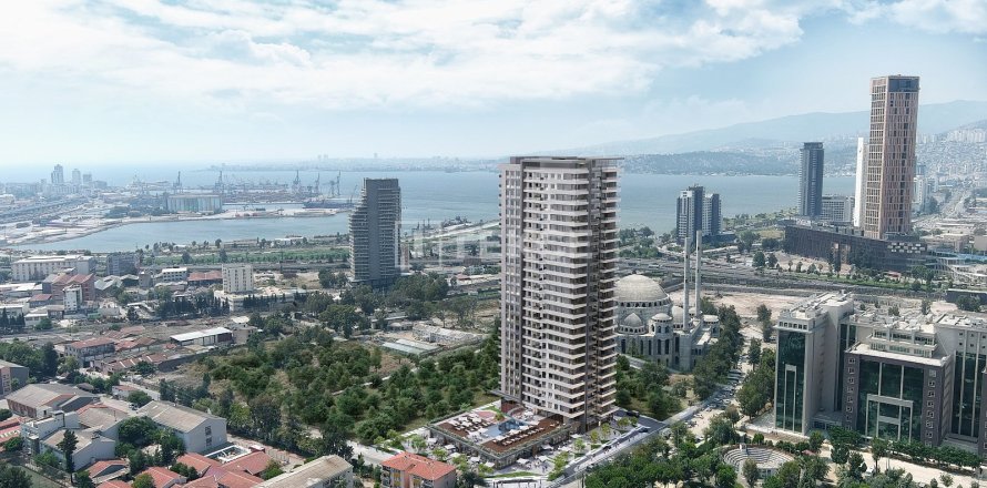 2+1 Apartment in Izmir, Turkey No. 17576