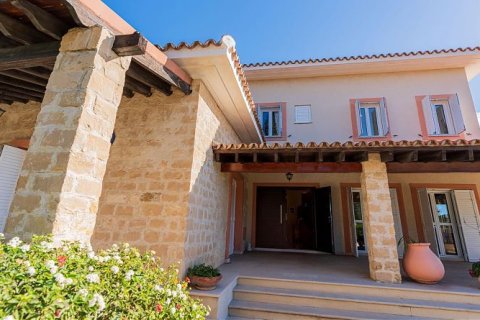 5 dormitorios Villa en Limassol, Cyprus No. 37490 3