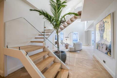 3 dormitorios Apartment en Cannes, France No. 67356 8