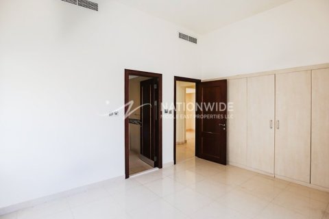 5 dormitorios Villa en Abu Dhabi, UAE No. 4088 7