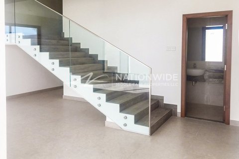 5 bedrooms Townhouse in Abu Dhabi, UAE No. 4087 13