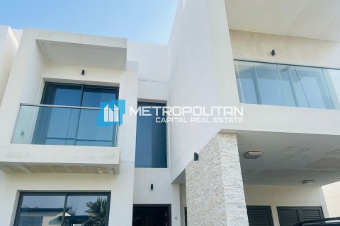 3 dormitorios Villa en  Yas Island, UAE No. 53553 12