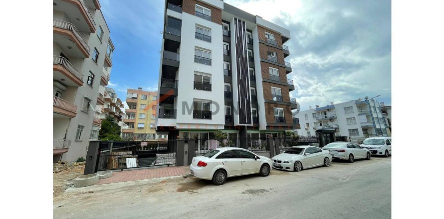 4+1 Apartment in Antalya, Turkey No. 17408