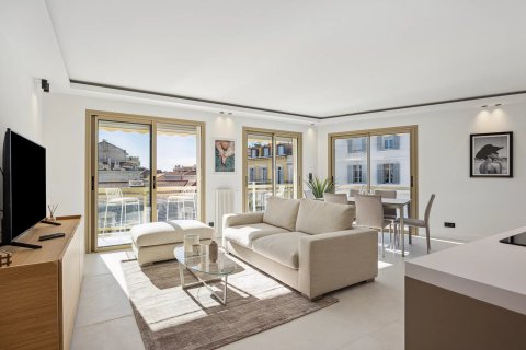 2 dormitorios Apartment en Cannes, France No. 68002 2