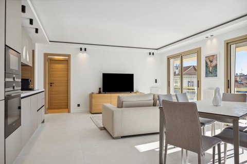 2 dormitorios Apartment en Cannes, France No. 68002 7