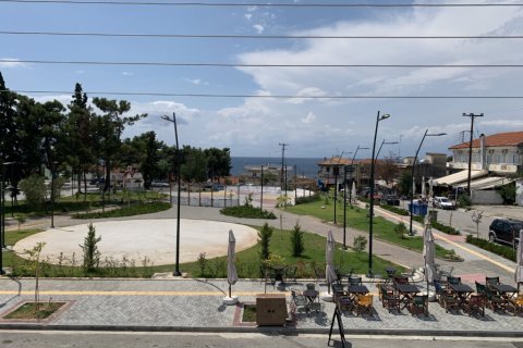 240m² Commercial property en Chalkidiki, Greece No. 56516 6