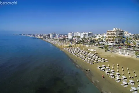 1072m² Land à Larnaca, Cyprus No. 36316 3