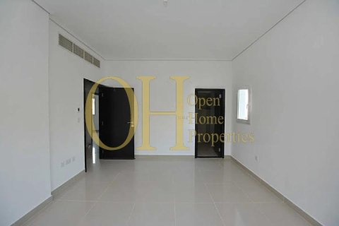 5 bedrooms Townhouse in Al Reef, UAE No. 8502 8