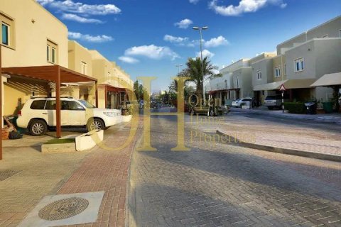 5 bedrooms Townhouse in Al Reef, UAE No. 8502 1