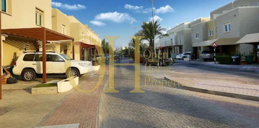 5 bedrooms Townhouse in Al Reef, UAE No. 8502