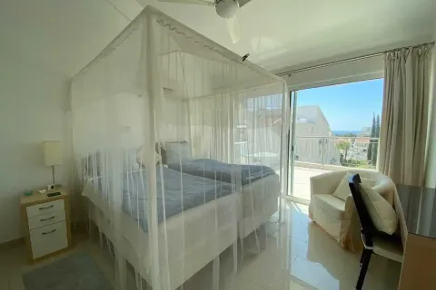 3 bedrooms Penthouse in Germasogeia, Cyprus No. 43209 13