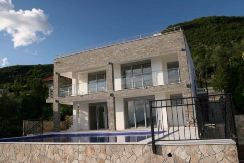 4 bedrooms House in Herceg Novi, Montenegro No. 66858 2