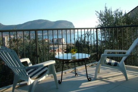 4 dormitorios House en Budva, Montenegro No. 66855 1