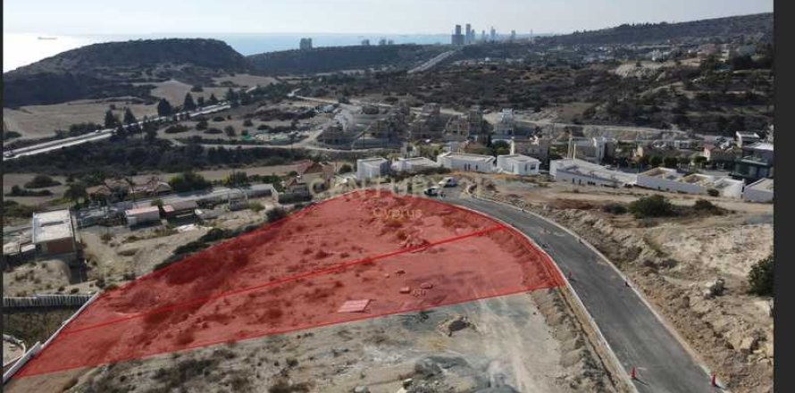 2857m² Land en Agios Tychonas, Cyprus No. 73412