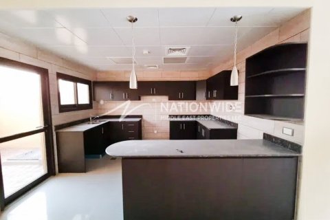 2 bedrooms Villa in Hydra Village, UAE No. 3285 5