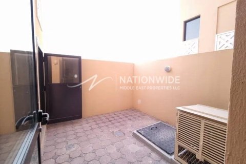 2 bedrooms Villa in Hydra Village, UAE No. 3285 9