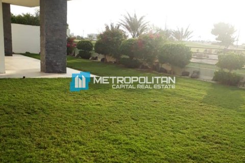 4 dormitorios Villa en  Yas Island, UAE No. 52797 2