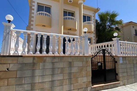 3 dormitorios House en Limassol, Cyprus No. 63572 1