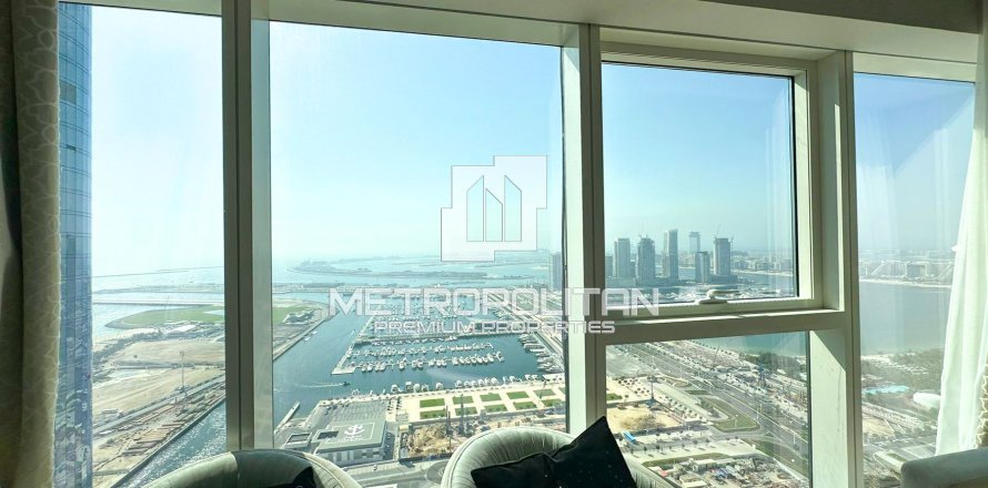 3 dormitorios Apartment en Damac Heights, UAE No. 7833