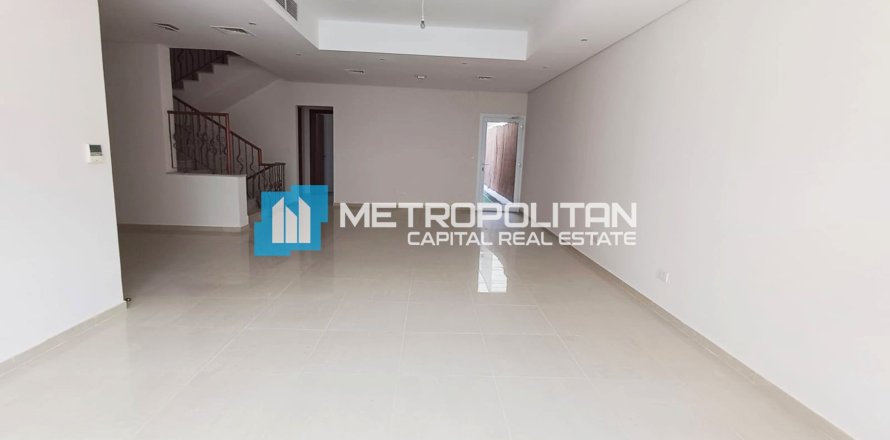 4 dormitorios Townhouse en Khalifa City, UAE No. 6702