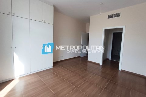 4 bedrooms Townhouse in Khalifa City, UAE No. 6702 8