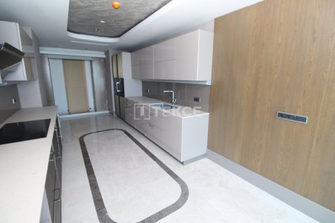 2+1 Apartment in Istanbul, Turkey No. 20760 18