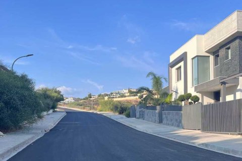 872m² Land in Germasogeia, Cyprus No. 64625 7