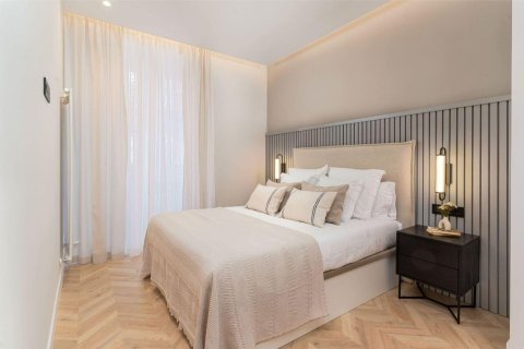 3 bedrooms Apartment in Madrid, Spain No. 27504 15