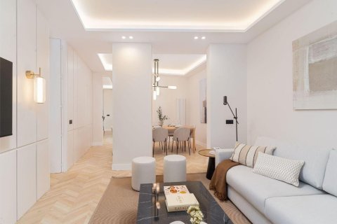 3 dormitorios Apartment en Madrid, Spain No. 27504 14