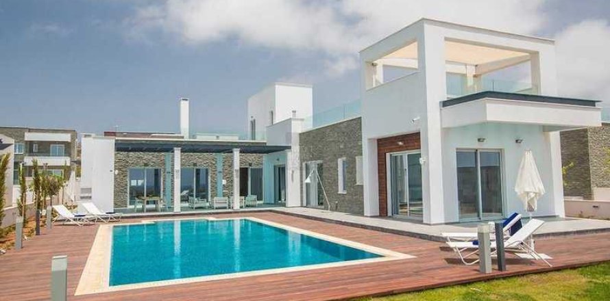 6 bedrooms House in Ayia Napa, Cyprus No. 28992