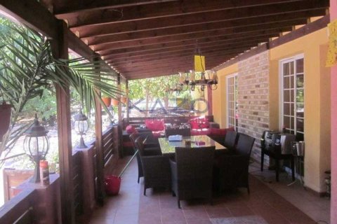 6 dormitorios House en Louvaras, Cyprus No. 62828 5