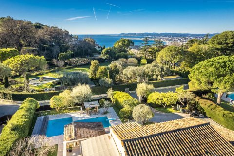 5 bedrooms Villa in Villefranche-sur-Mer, France No. 67389 2