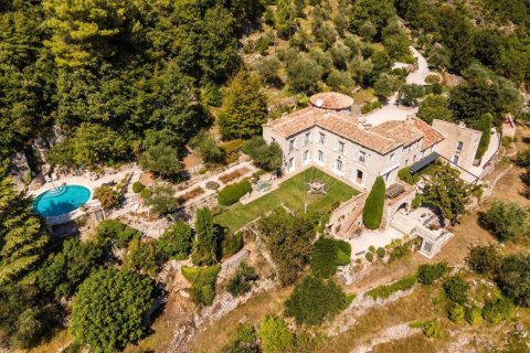 11 bedrooms Villa in Nice, France No. 67381 2