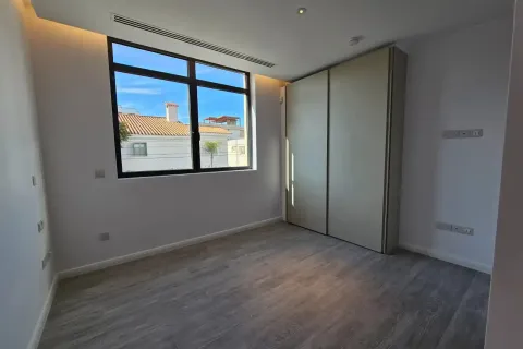 2 dormitorios Apartment en Limassol, Cyprus No. 32404 4