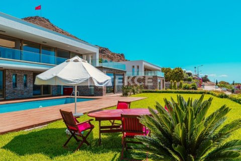 4+1 Villa in Bodrum, Turkey No. 13003 5