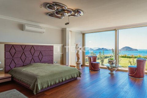 4+1 Villa in Bodrum, Turkey No. 13003 14