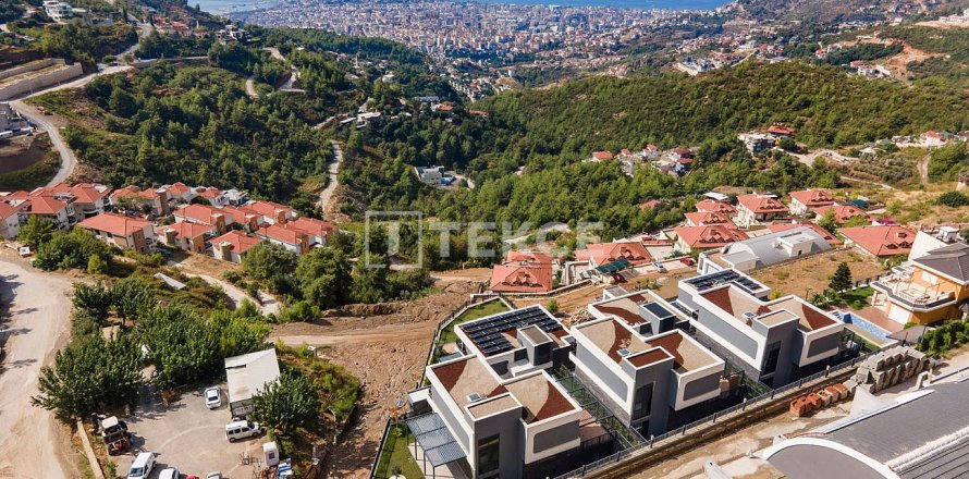 4+1 Villa à Alanya, Turkey No. 20742